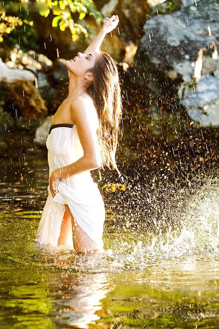 Marie Avgeropoulos in Ibadan