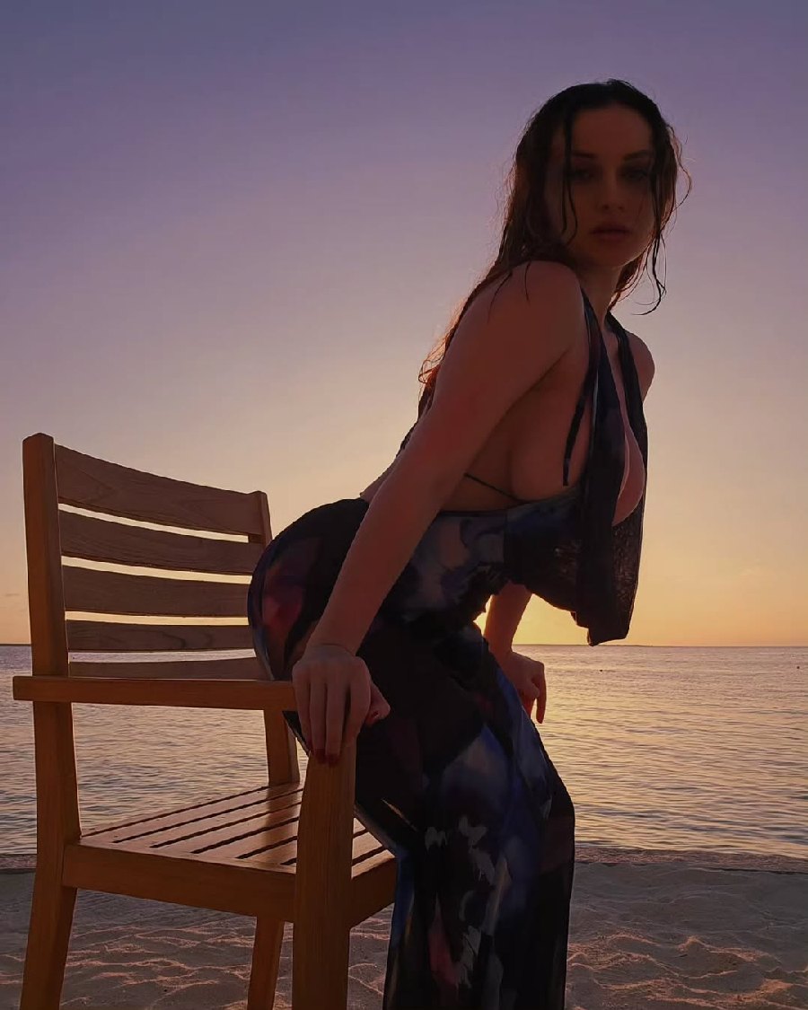 Sexy girl Miranda Faith nude in Ibadan