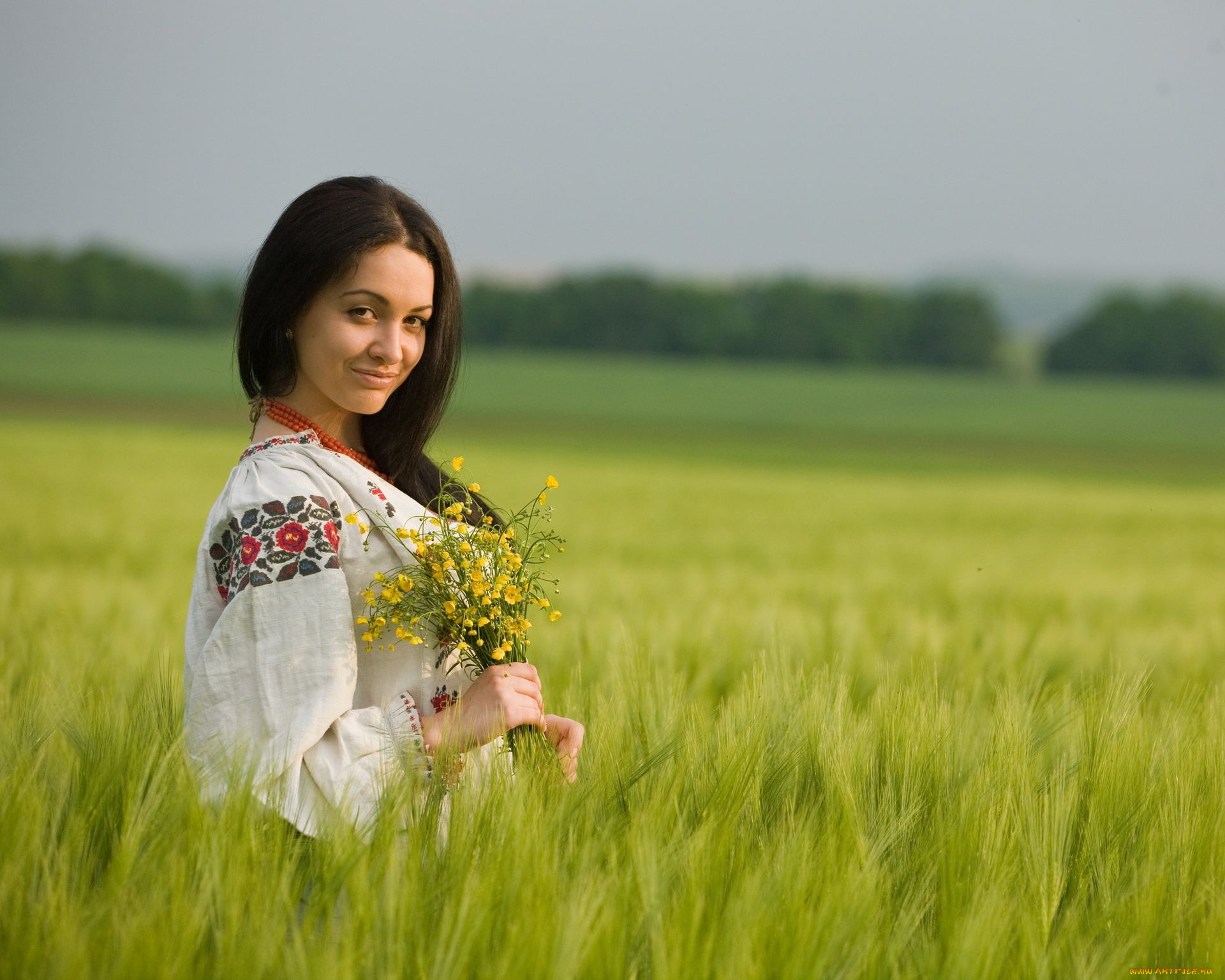 Women in Slavic costumes in Ibadan